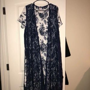 Large Carly & XL Joy